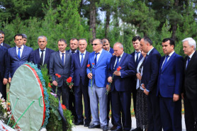 АРҶГУЗОРӢ ВА ПОСИ ХОТИРИ 
